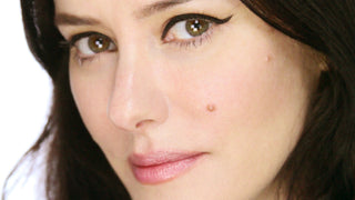Signature 'Kitten Flick' eyeliner Signature 'Kitten Flick' eyeliner