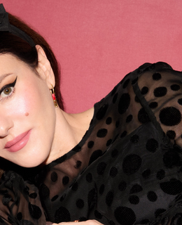 How To Choose The Best Cool-Toned Pink Lipstick For Your Skin Tone