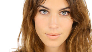 Alexa Chung Makeup Tutorial - Starring Alexa Chung!