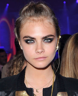 Cara Delevingnes Make-up