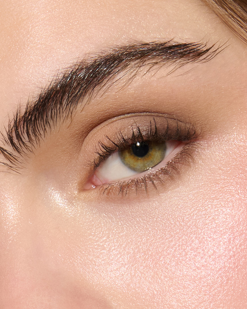 Close-up of a model's eye with KItten Lash Mascara and Fawn Eyeshadow Palette