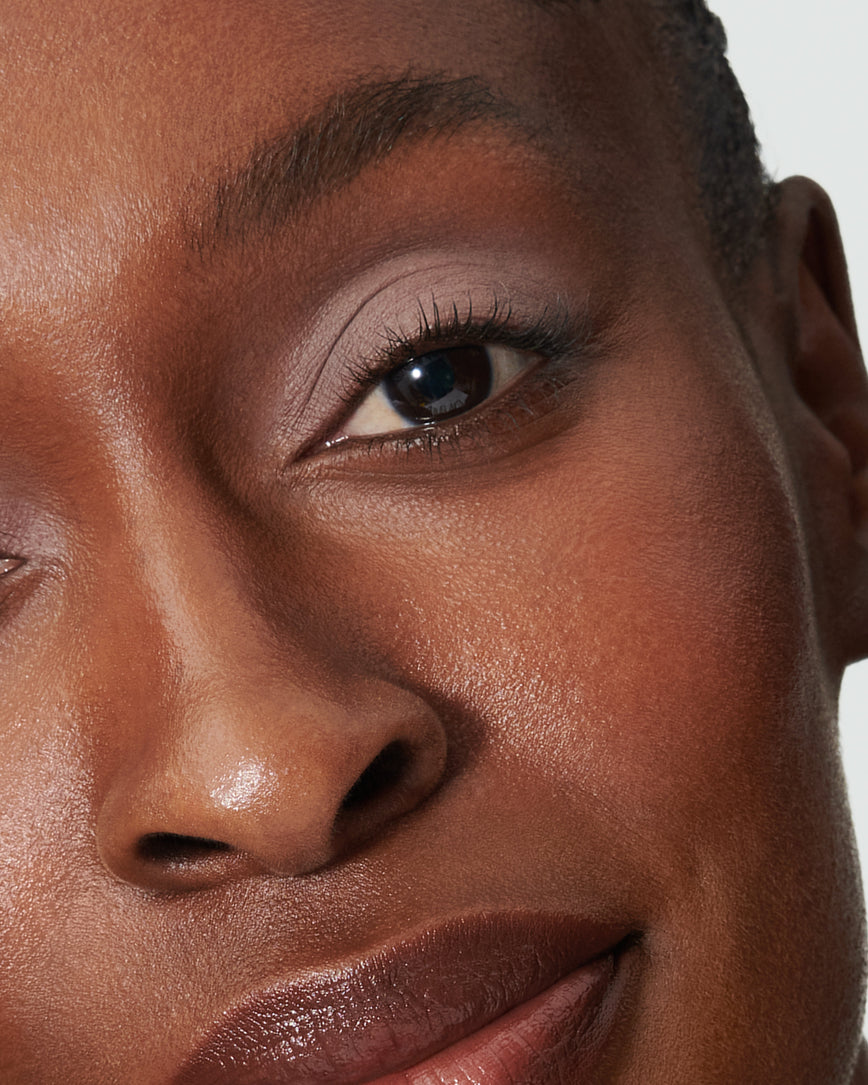 Ione (Liquid Silk Liquid Eyeshadow)