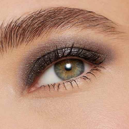 Image showing Liza (Liquid Lurex Eyeshadow) on model
