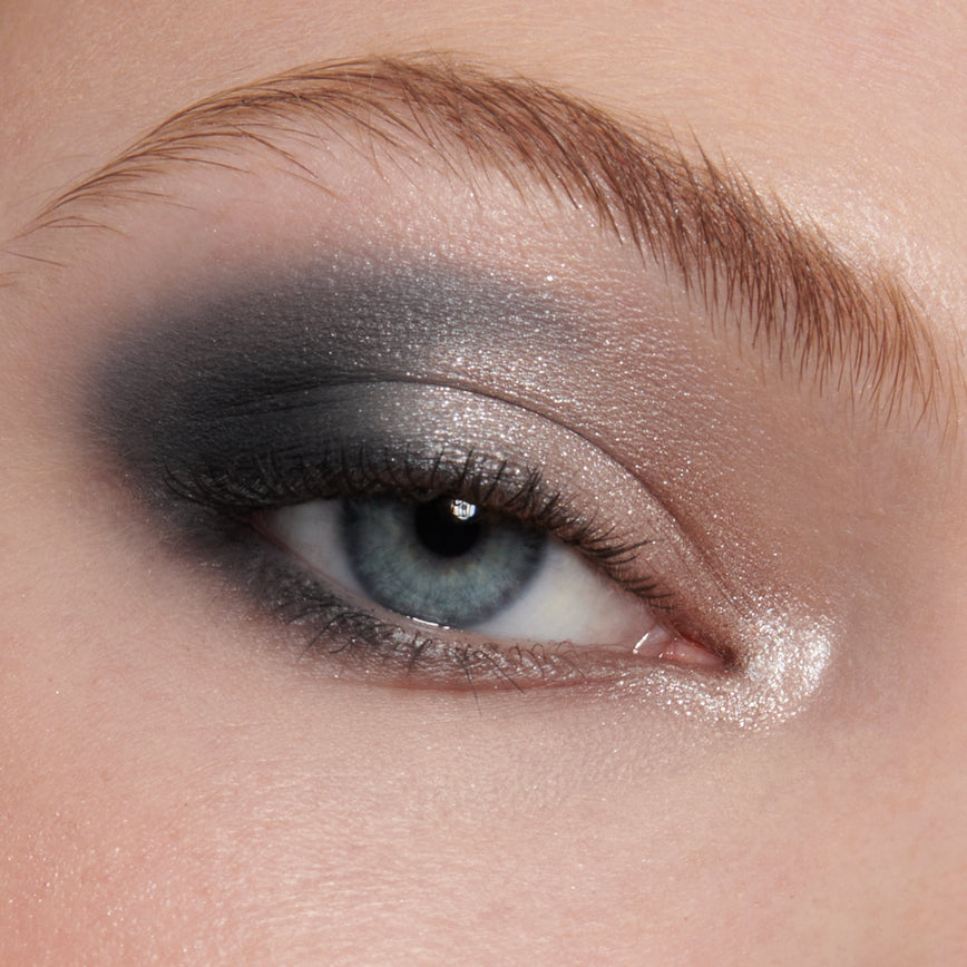 Vega (Eyeshadow Palette)