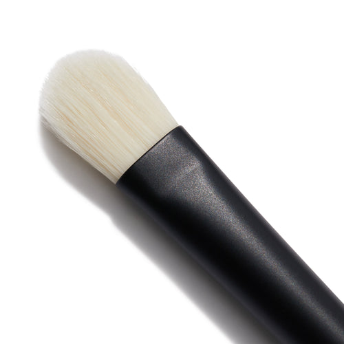 Image showing No. 7 (Seamless Blend Brush) on model
